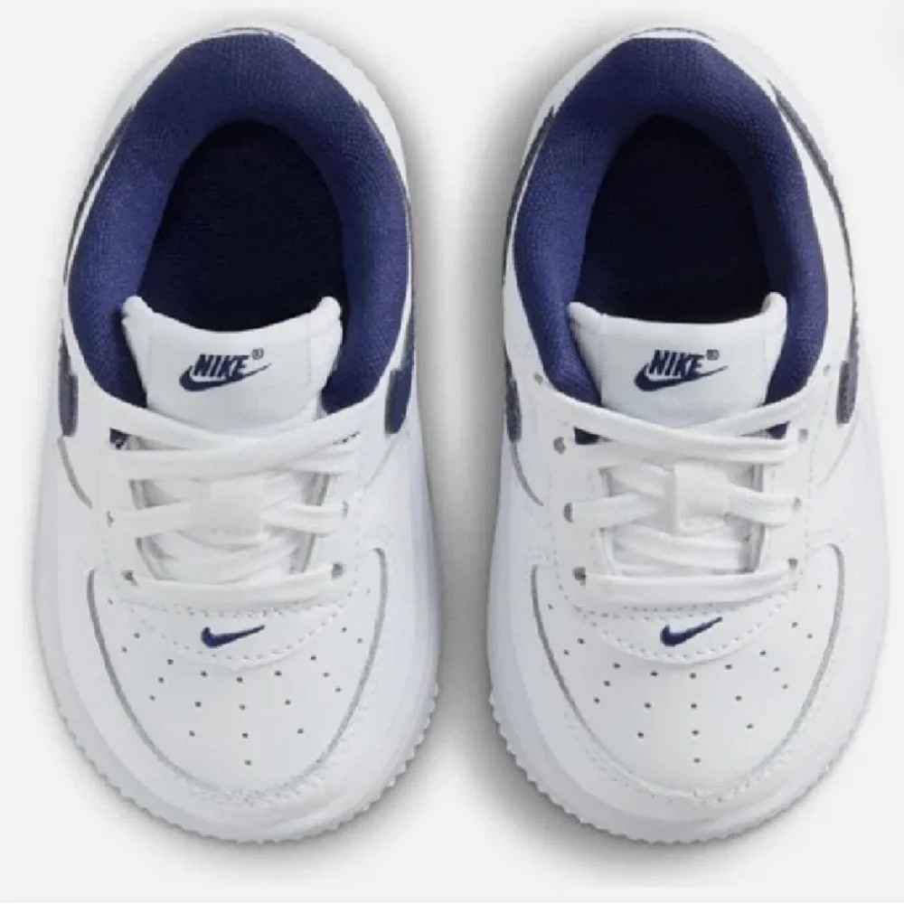 Nike force low